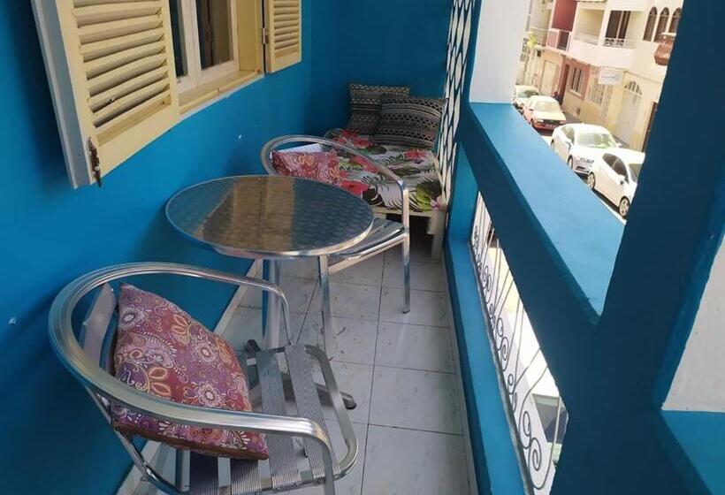 اتاق استاندارد سه تخته با بالکن, In The Heart Of Praia   Family B&b