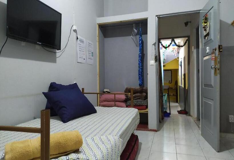 اتاق استاندارد سه تخته با بالکن, In The Heart Of Praia   Family B&b