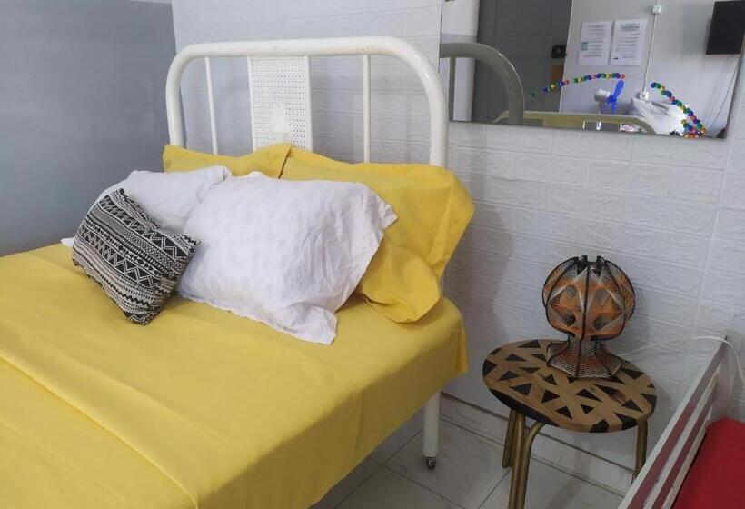 اتاق استاندارد سه تخته با بالکن, In The Heart Of Praia   Family B&b