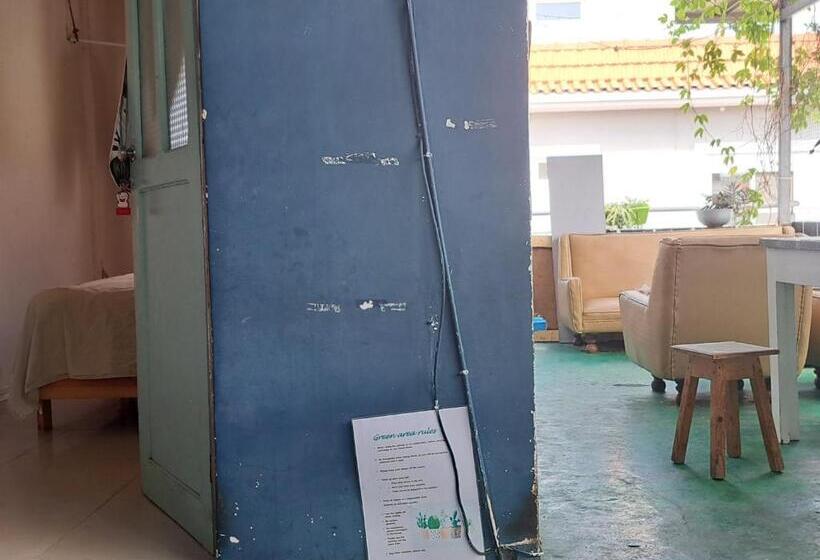 اتاق استاندارد با سرویس بهداشتی مشترک, In The Heart Of Praia   Family B&b