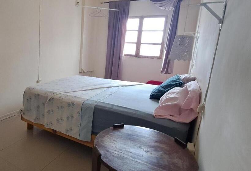 اتاق استاندارد با سرویس بهداشتی مشترک, In The Heart Of Praia   Family B&b