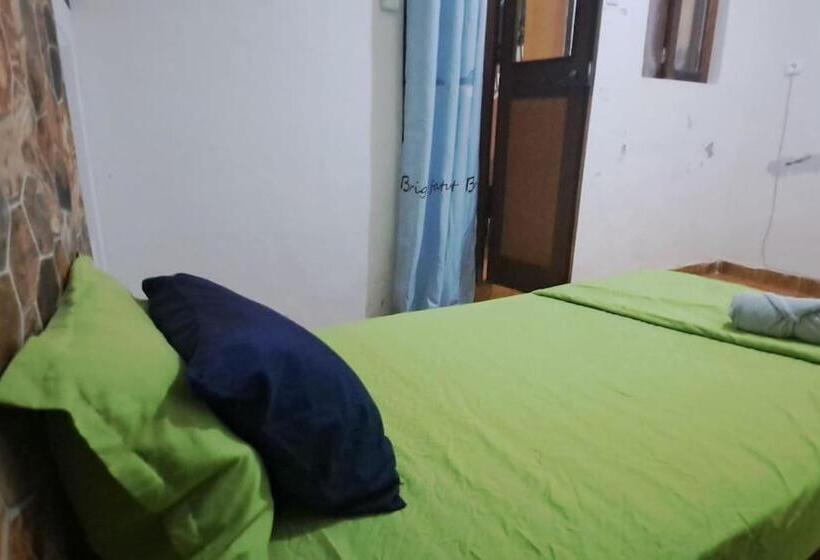 اتاق اکونومی, In The Heart Of Praia   Family B&b