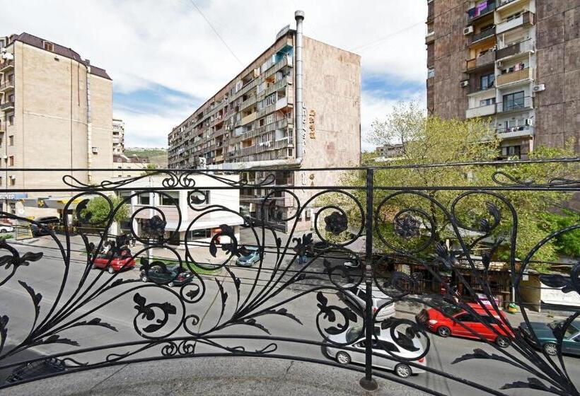 디럭스 룸, Guest House Yerevan