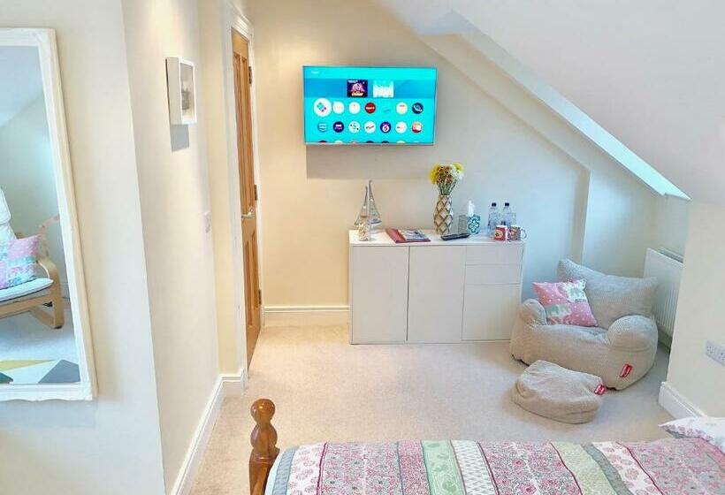 غرفة قياسية مطلة على الجبل, Loft Room @ Sean And Janes