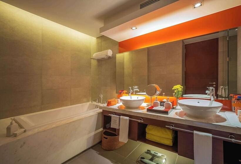 キングサイズベッドのジュニアスイート, Angsana Lang Co