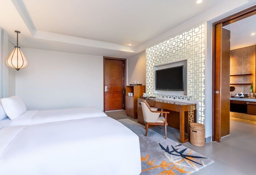 オーシャンビュースタンダードルームバルコニー付き, Angsana Lang Co