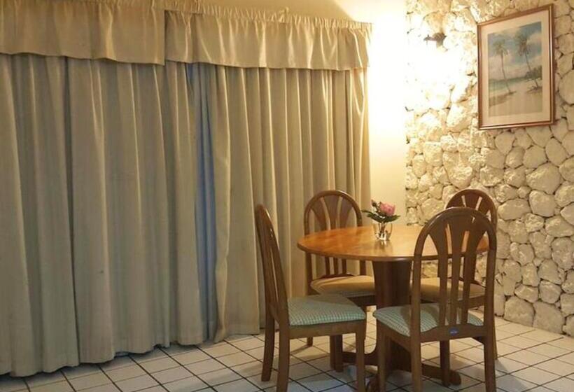 سوییت, Chalan Kanoa Beach