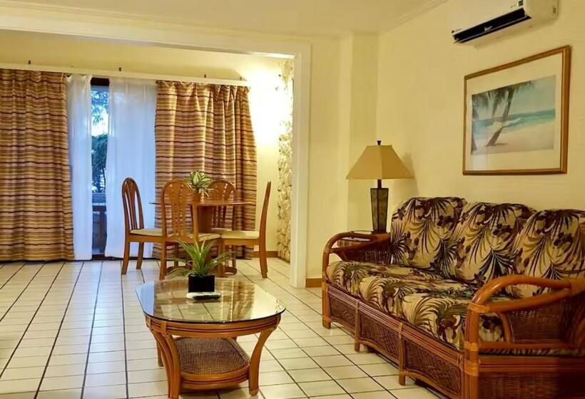 سوییت, Chalan Kanoa Beach