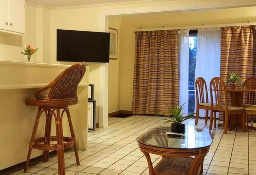 سوییت, Chalan Kanoa Beach