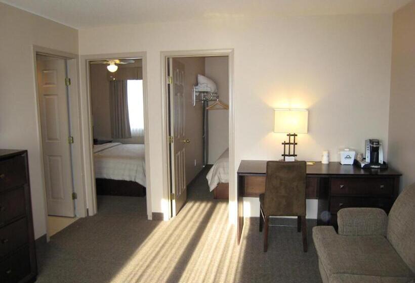 סוויטת 2 חדרי שינה, Days Inn By Wyndham Golden