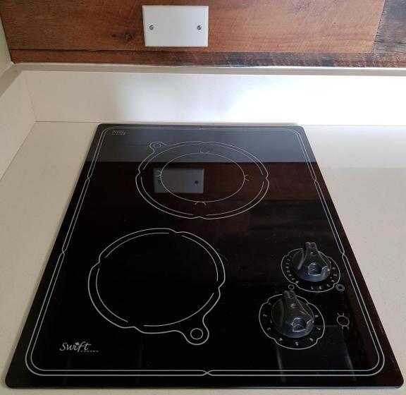 חדר סטנדרט עם מיטת קינג, Days Inn By Wyndham Golden