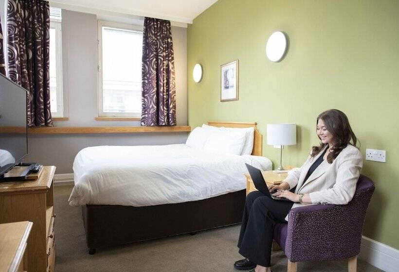 Номер Superior, Kents Hill Park Training & Conference Centre