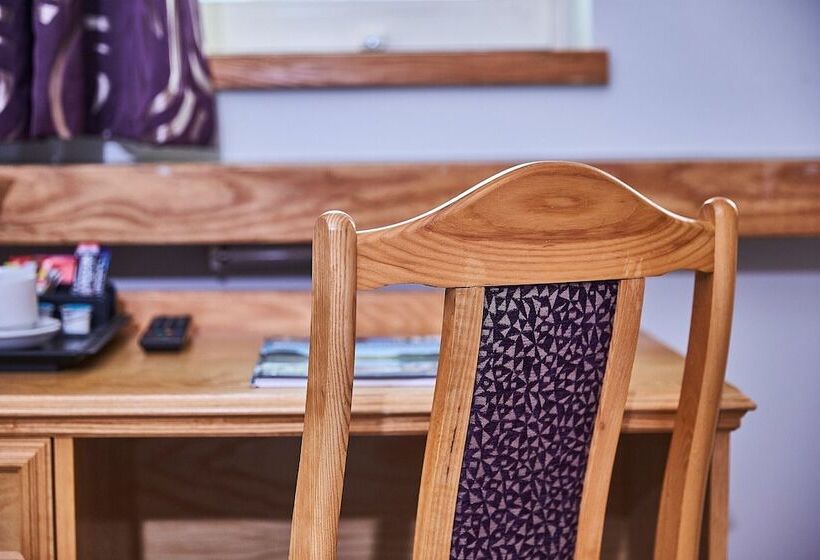 Номер Стандарт, Kents Hill Park Training & Conference Centre