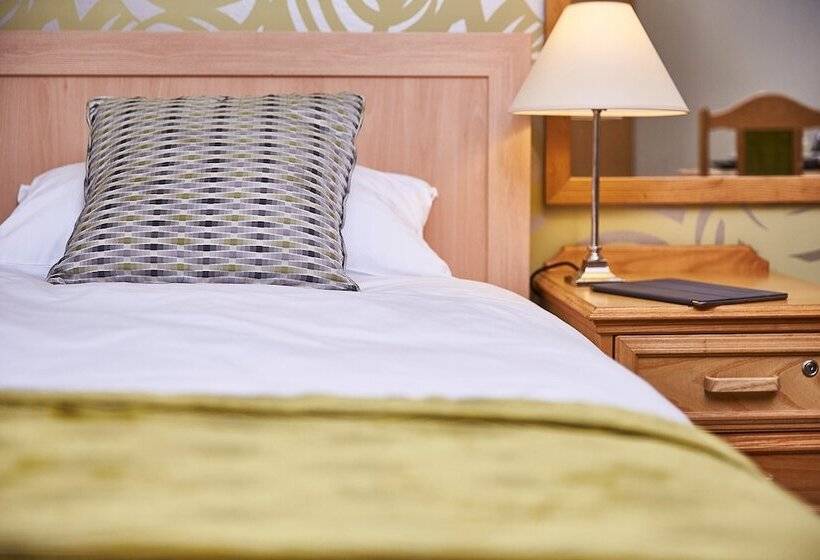 スタンダードルーム, Kents Hill Park Training & Conference Centre