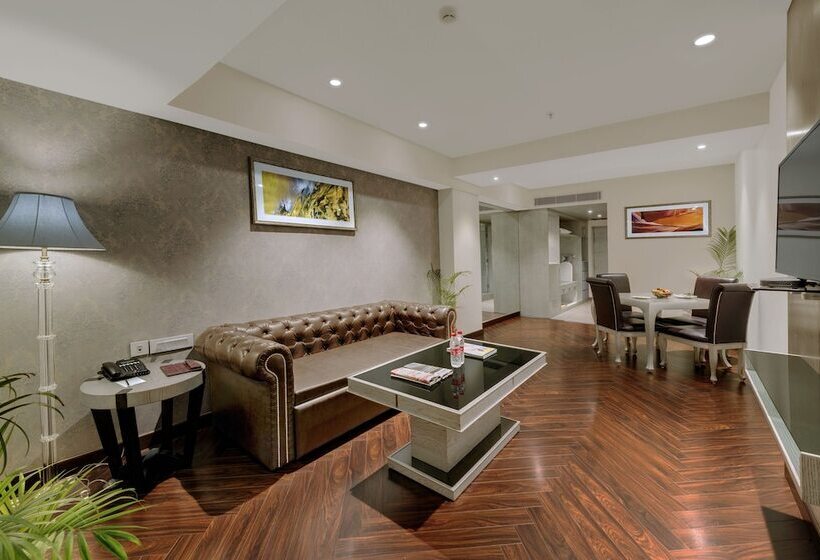 سوییت, Marina Shimla First Designer Boutique