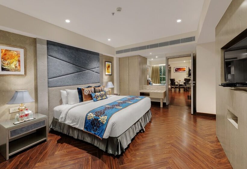 سوییت, Marina Shimla First Designer Boutique