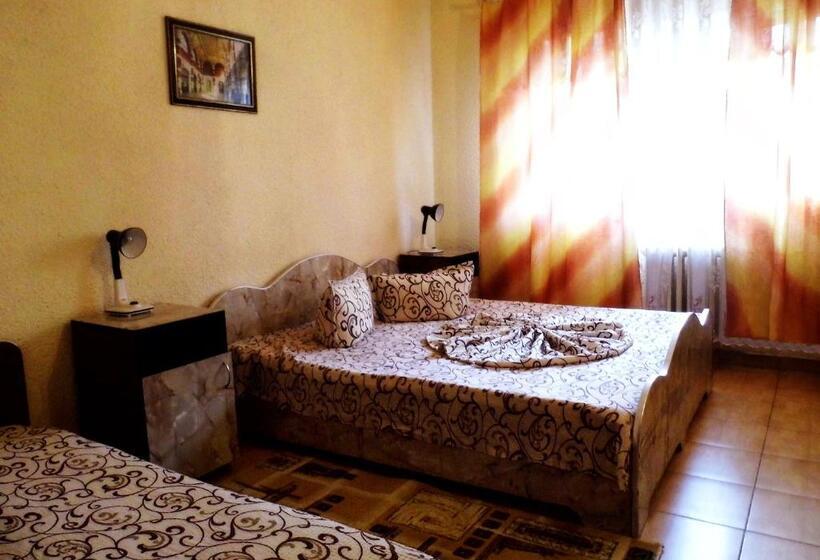 スタンダードトリプルルーム, Orizont Suceava