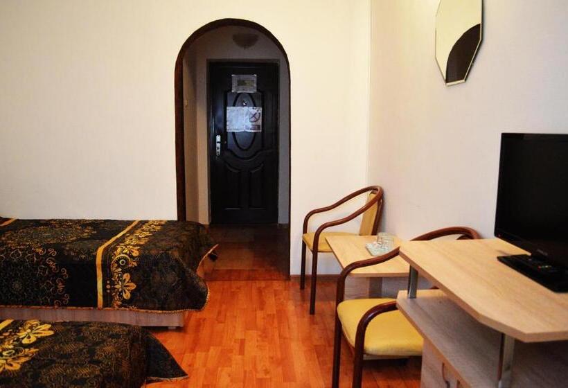 スタンダードトリプルルーム, Orizont Suceava