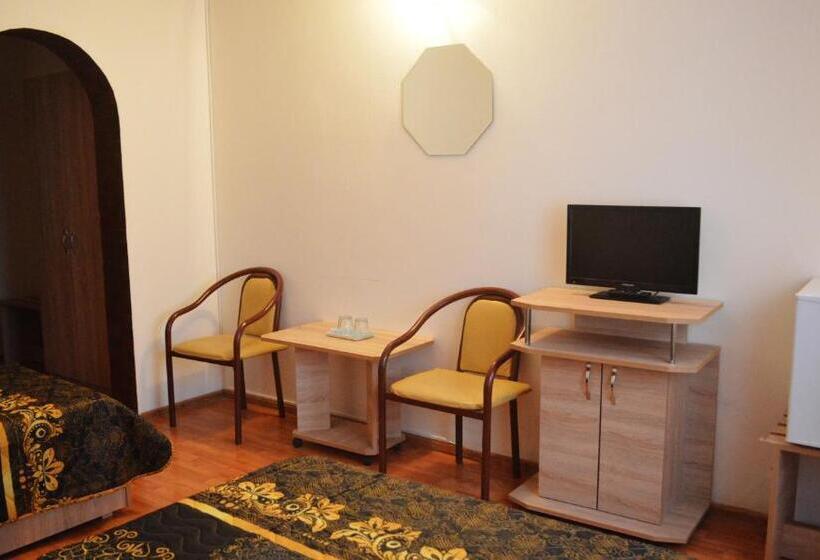 スタンダードトリプルルーム, Orizont Suceava