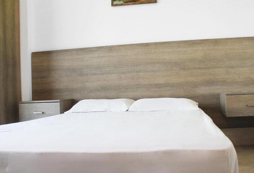 Camera Standard, Rebioz