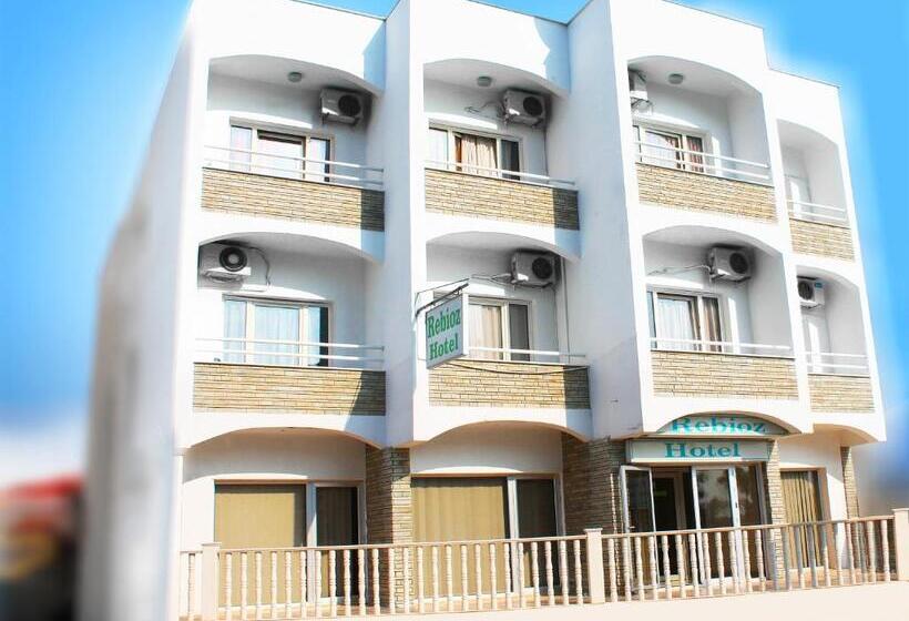 Camera Standard Vista Mare, Rebioz