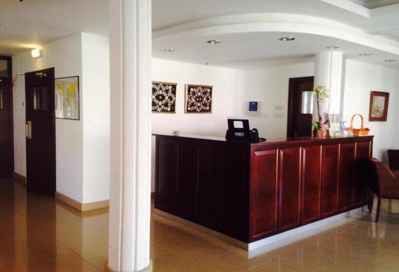 Camera Standard Vista Mare, Rebioz