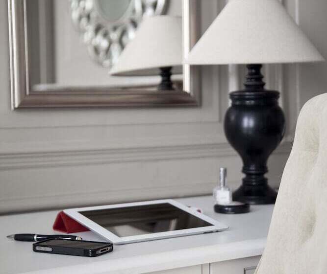 غرفة قياسية, Vanbrugh House