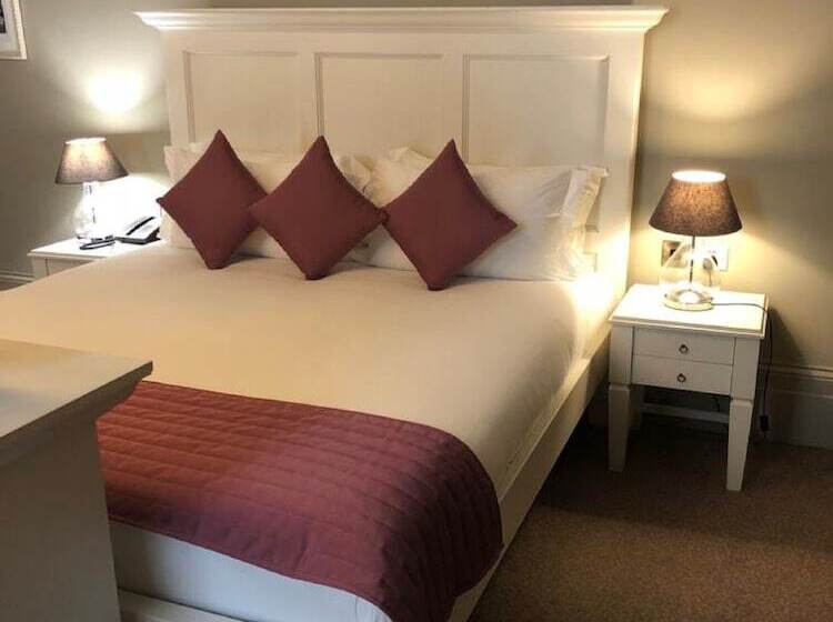 غرفة قياسية, Vanbrugh House