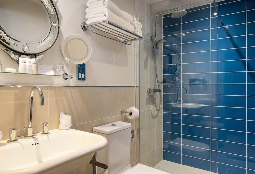 غرفة سوبيريور, Vanbrugh House