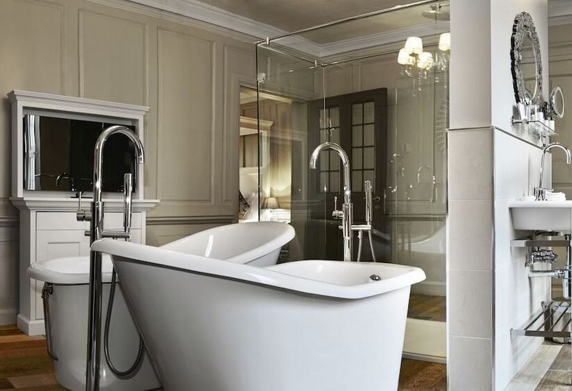 جناح بريميوم, Vanbrugh House