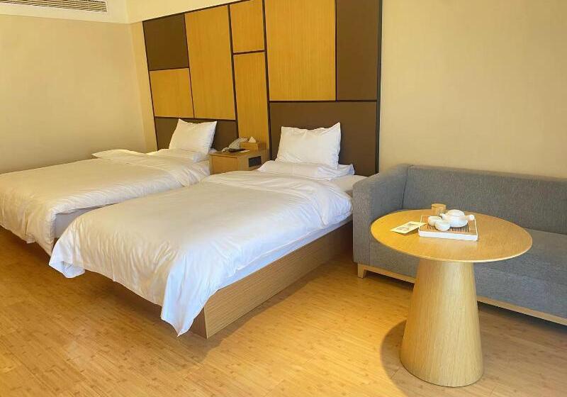 غرفة قياسية لذوى الاحتياجات الخاصة, Vanbrugh House