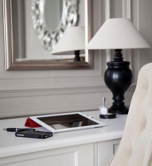 غرفة سوبيريور, Vanbrugh House