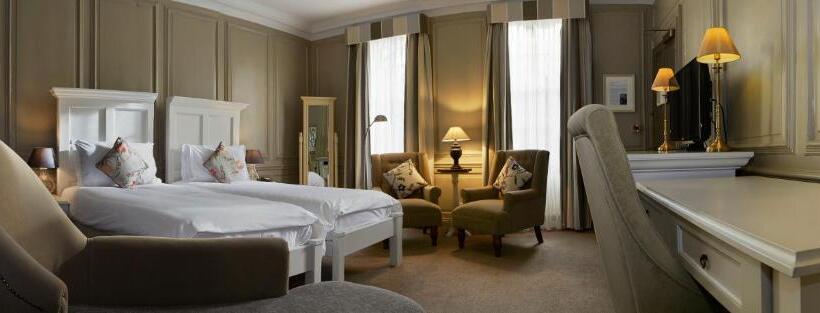 غرفة سوبيريور, Vanbrugh House