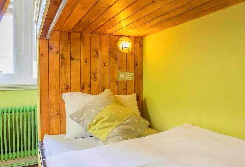 共用房间的床, Mrs Potts