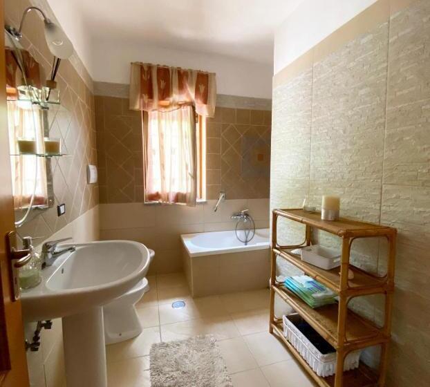 חדר סטנדרט עם טרסה, B&b Giogió