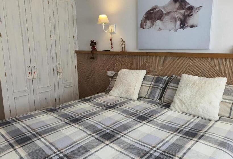 آپارتمان 1 خوابه, Es Còves