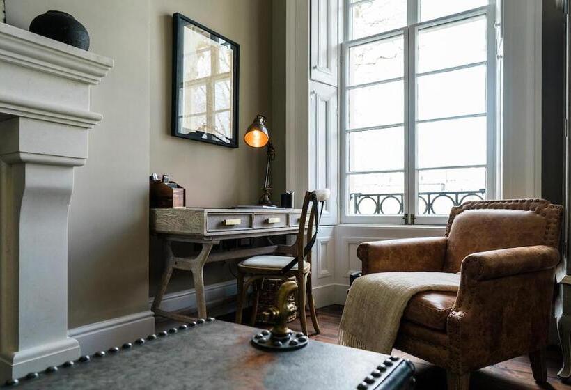 סוויטת 2 חדרי שינה, Regency House