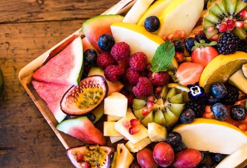 חדר סטנדרט, מיטת קינג, מותאם לאדם עם מוגבלויות, Regency House