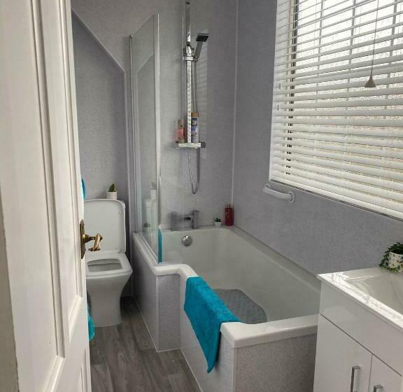 اتاق استاندارد با چشمانداز دریاچه, Twenty