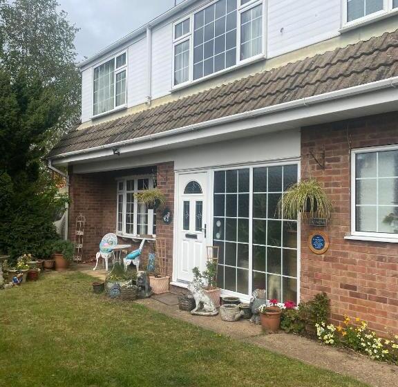 اتاق استاندارد با چشمانداز دریاچه, Twenty