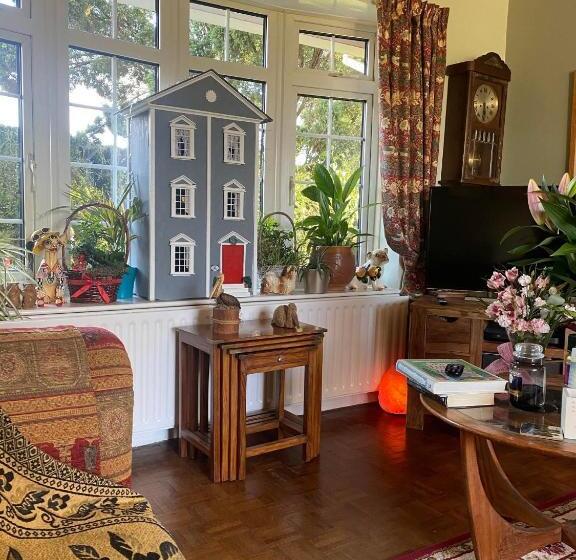 اتاق استاندارد با چشمانداز دریاچه, Twenty