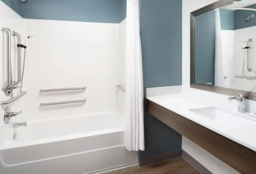 身障者適用キングサイズベッドルーム, Woodspring Suites Mesa Chandler