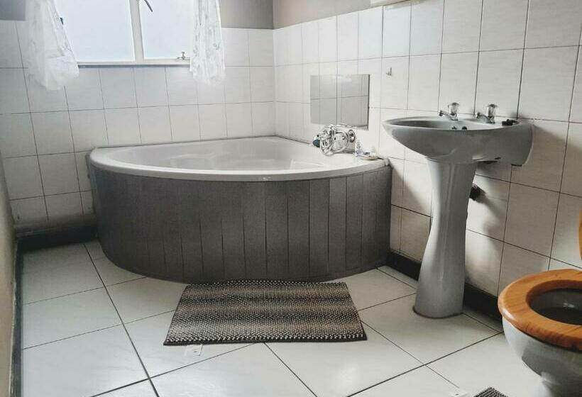 패밀리 룸, Ay Jay S Guesthouse