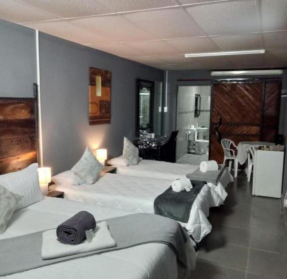 디럭스 스위트, Ay Jay S Guesthouse