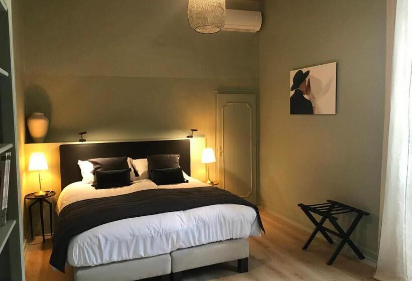 اتاق استاندارد با چشم‌انداز شهر, La Chapelle Sur La Sorgue