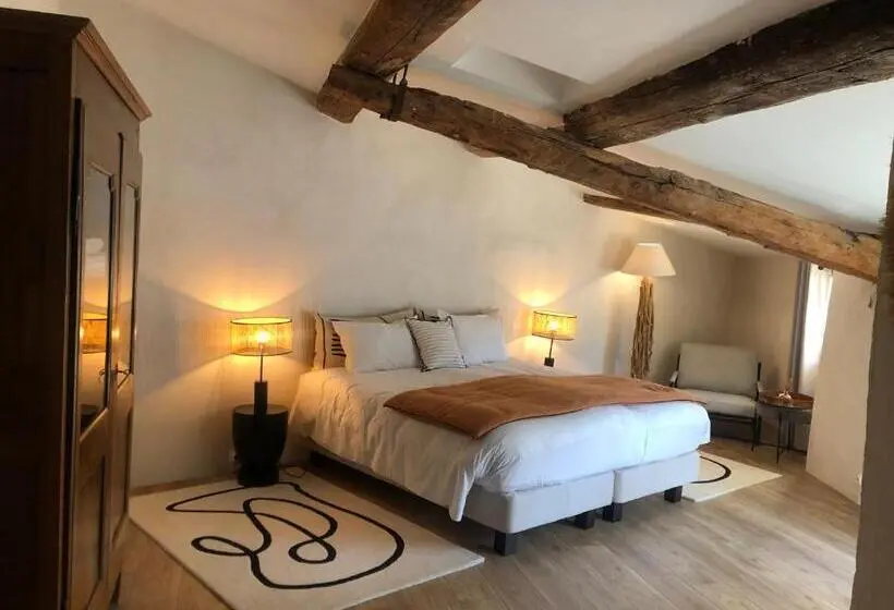 اتاق سوپریور با چشم‌انداز شهر, La Chapelle Sur La Sorgue