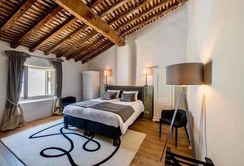 اتاق لوکس با چشم‌انداز شهر, La Chapelle Sur La Sorgue