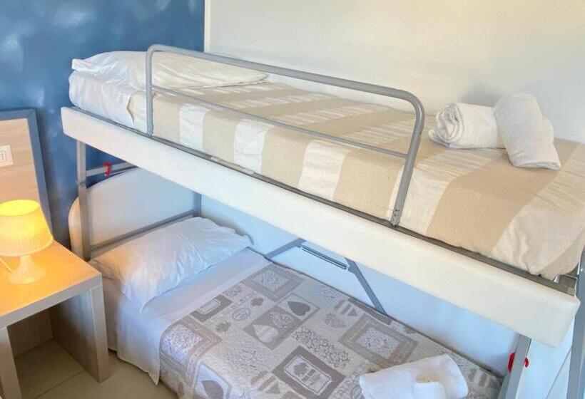 اتاق خانوادگی, Nice Residence