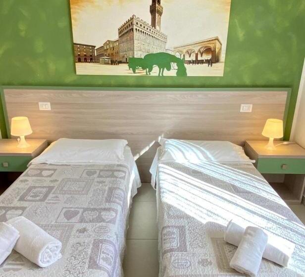 اتاق لوکس سه تخته, Nice Residence