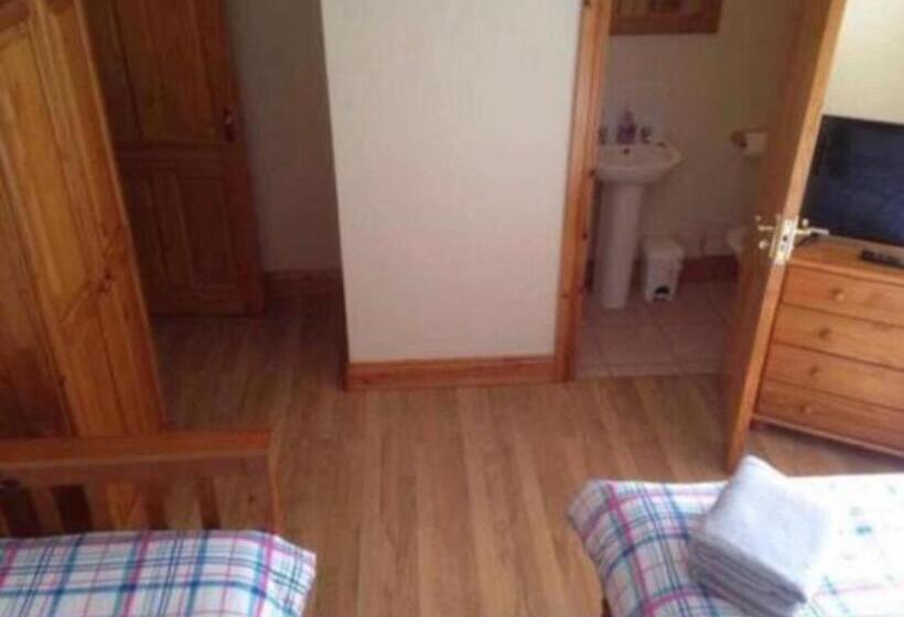 غرفة قياسية ثلاثية, Church View B&b